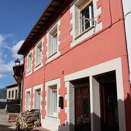 Casa Rural Cares Santa Maria de Valdeon 外观 照片