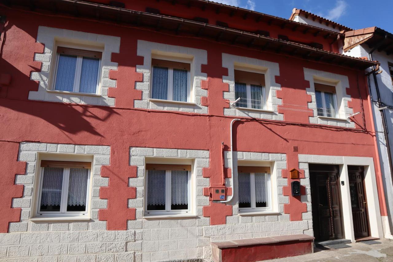 Casa Rural Cares Santa Maria de Valdeon 外观 照片