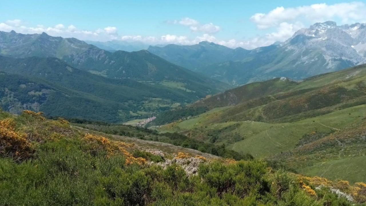 Casa Rural Cares Santa Maria de Valdeon 外观 照片